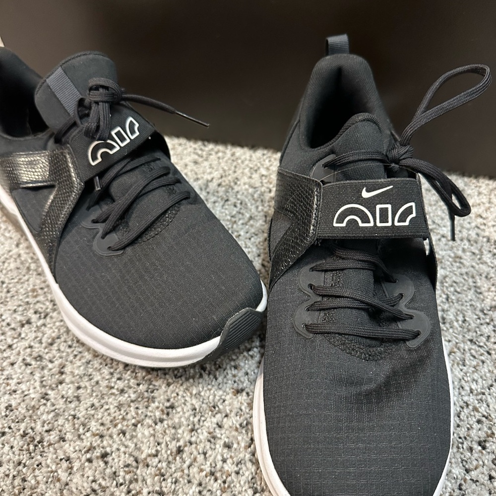 Nike Air Max - Picture 3 of 6